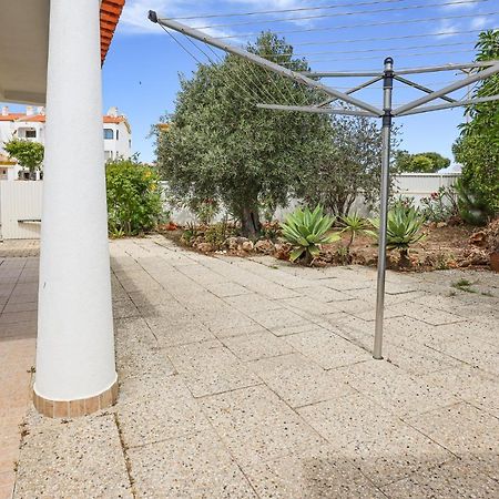 Villa Cesaltina - Gale - Swimming Pool - By Bedzy Albufeira Exteriör bild